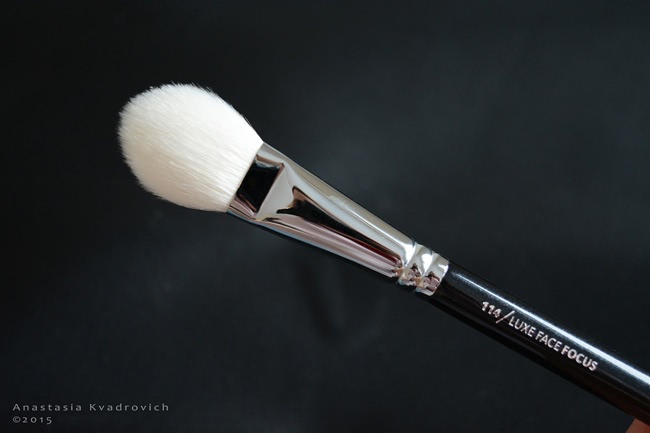 Zoeva Makeup Brushes 100 Luxe Face Finish and 114 Luxe Foxus
