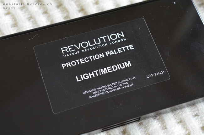 Make Up Revolution London - Protection Palette Light/Medium
