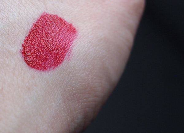 Правильный красный NYX soft matte lip cream Smlc 10 Monte Carlo