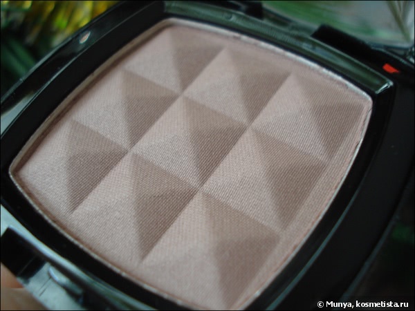 Сухие румяна NYX Powder Blush PB11 Taupe - идеальны для светлокожих и точка