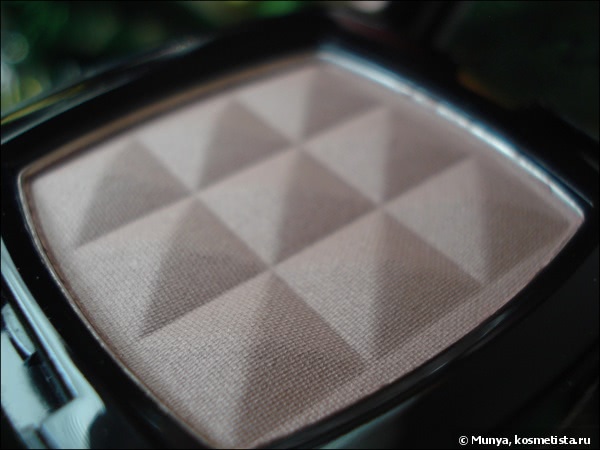 Сухие румяна NYX Powder Blush PB11 Taupe - идеальны для светлокожих и точка
