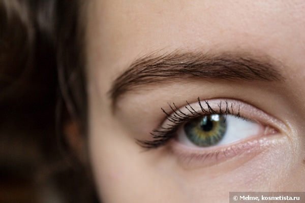 Тушь Sleek Full fat lash mascara в оттенке 421 Blackest black