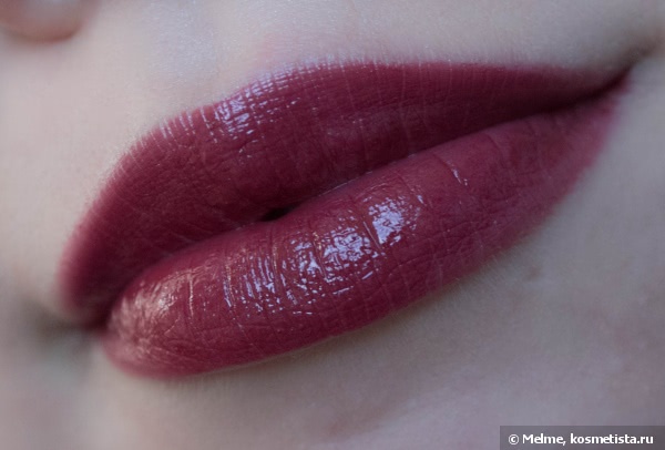Clarins Rouge Prodige Lipstick в оттенке 135 Dark Cherry