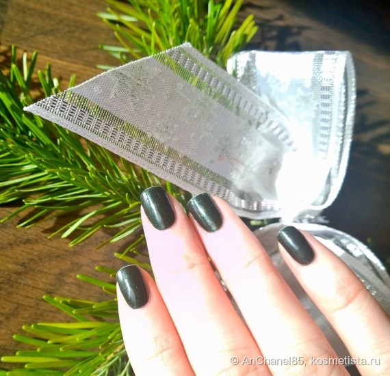 Совсем не весенний Tom Ford Nail laquer 33 black jade
