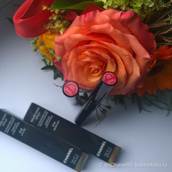 Фантастическая помада-блеск Chanel Rouge Coco Stylo в оттенках 214 message & 216 lettre