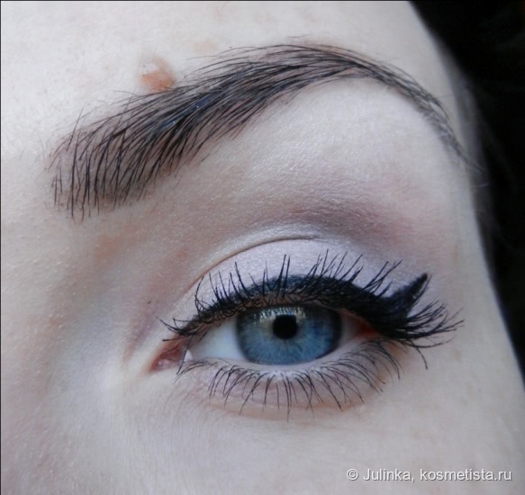 Нежная и уютная - Essence Happy girls are pretty eyeshadow palette 01 Happiness is... seeing your smile