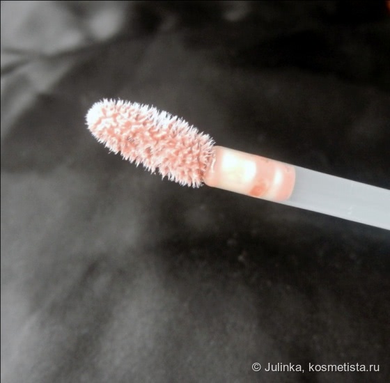 Универсальный нюд - блеск для губ Essence I Love Nude Xxxl Nude Lipgloss 06 Soft Almond