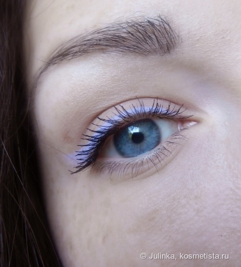 Essence Wake up, spring! – подводка-контур Eyeliner pen 01 happy first day of spring