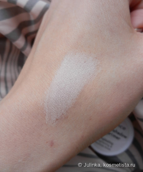 Стойкость и цвет с базой Essence 2in1 eyeshadow & primer - 02 nude rose