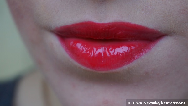 Chanel Rouge Allure Gloss Colour And Shine Lipgloss In One Click #18 Seduction: ярко-розовый соблазн от Шанель
