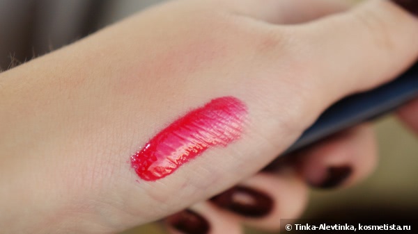 Chanel Rouge Allure Gloss Colour And Shine Lipgloss In One Click #18 Seduction: ярко-розовый соблазн от Шанель