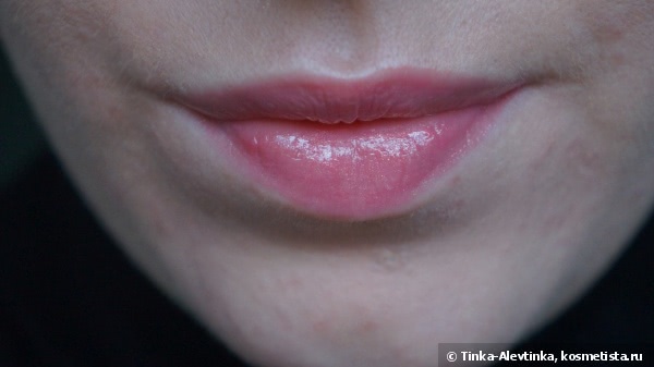 Совсем не зимняя нежность: Chanel Rouge Coco Shine Hydrating Sheer Lipshine #57 Aventure