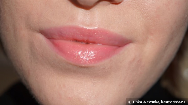 Совсем не зимняя нежность: Chanel Rouge Coco Shine Hydrating Sheer Lipshine #57 Aventure