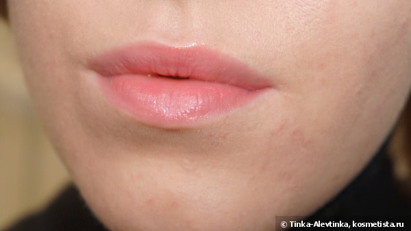 Совсем не зимняя нежность: Chanel Rouge Coco Shine Hydrating Sheer Lipshine #57 Aventure
