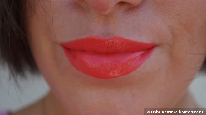 Идеальный летний коралл. Estée Lauder Pure Color Envy Sculpting Lipstick 320 Defiant Coral