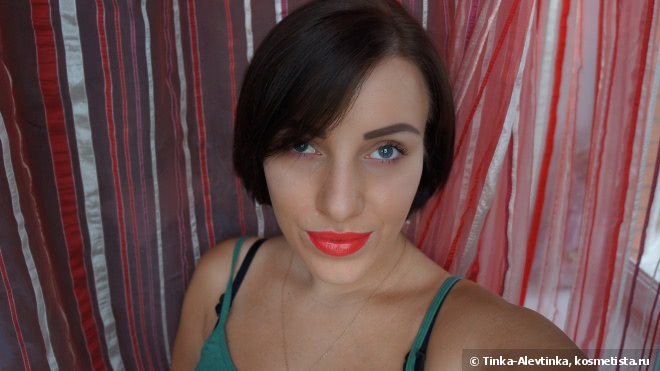 Идеальный летний коралл. Estée Lauder Pure Color Envy Sculpting Lipstick 320 Defiant Coral