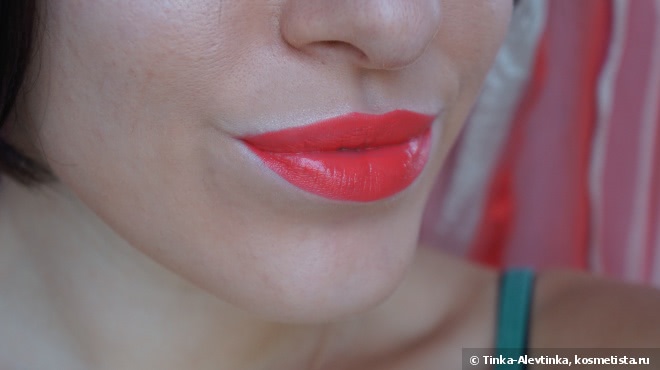 Идеальный летний коралл. Estée Lauder Pure Color Envy Sculpting Lipstick 320 Defiant Coral