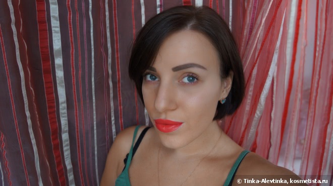 Идеальный летний коралл. Estée Lauder Pure Color Envy Sculpting Lipstick 320 Defiant Coral