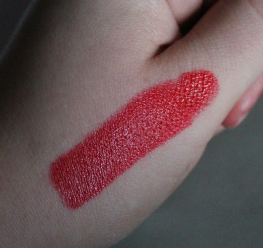 Три помады из линейки Dolce and Gabbana Monica Voluptuous Lipstick (Only, Chic, Italian)