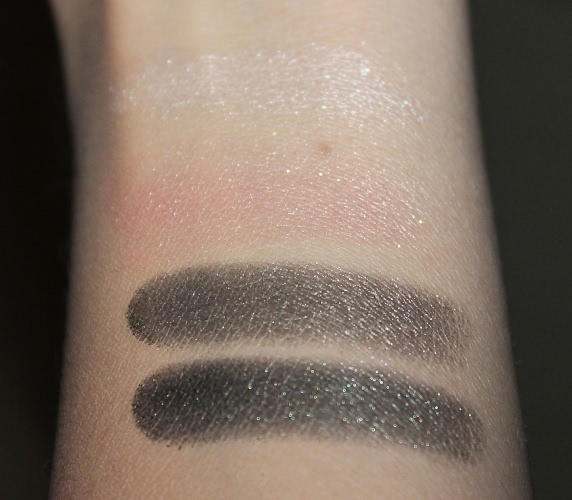 Тени для век Avon True colour eyeshadow quad 'Emerald Cut' (Изумрудные Грани)