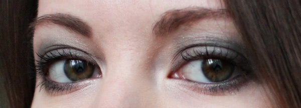Тени для век Avon True colour eyeshadow quad 'Emerald Cut' (Изумрудные Грани)