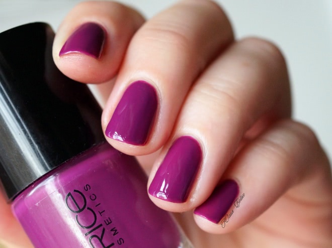 Взрыв цвета от Catrice 53 Inner Purple Of Trust