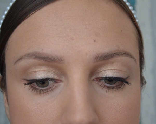 Рождественские тени Dior Diorshow Fusion Mono Long-wear Professional Mirror-shine Eyeshadow 621 Mirror