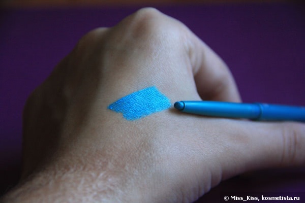 Карандаш для глаз от Yves Rocher Couleurs Nature Euphorisantes Couleurs Waterproof Eye Pencil в оттенке 05 Turquoise