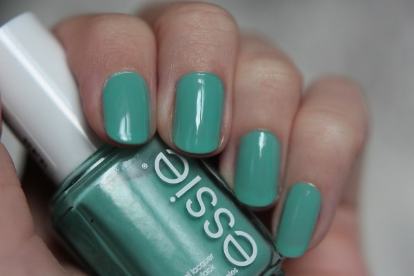 Essie Nail Lacquer #98 Turquoise Caicos и #323 Ruffles & Feathers