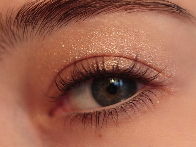 Жидкие тени Yves Saint Laurent Full Metal Shadow #4 Onde Sable