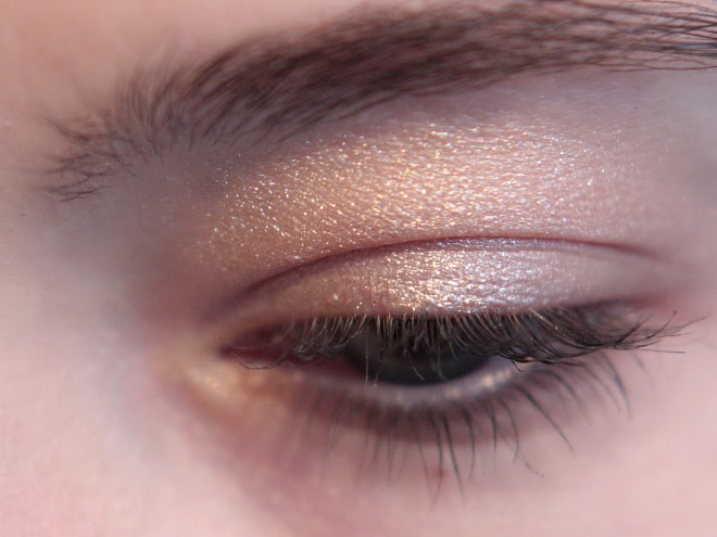 Жидкие тени Yves Saint Laurent Full Metal Shadow #4 Onde Sable