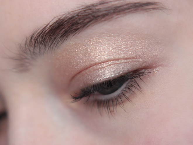 Жидкие тени Yves Saint Laurent Full Metal Shadow #4 Onde Sable