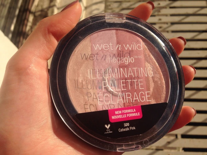Wet n Wild Illuminating Palette Eclairage - 320 Catwalk Pink