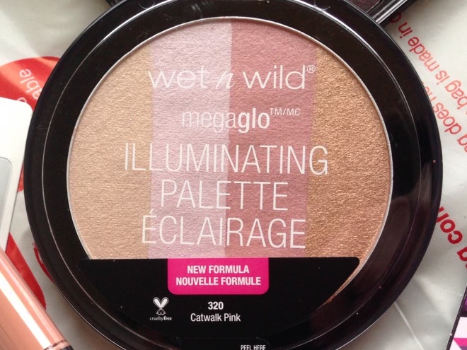 Wet n Wild Illuminating Palette Eclairage - 320 Catwalk Pink