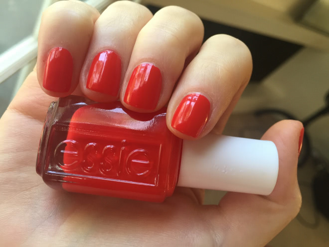 Лак Essie Hiking Heels