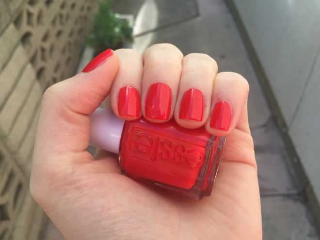 Лак Essie Hiking Heels