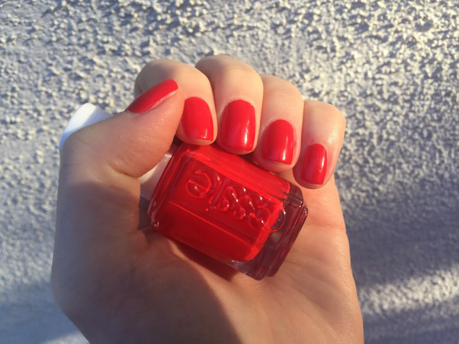 Лак Essie Hiking Heels
