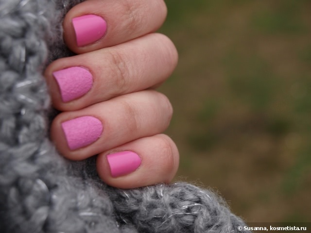 China Glaze, Texture, Nail Lacquer with Hardeners, Unrefined 81280 и Jessica, Custom Nail Colour, Pink Shockwaves 790