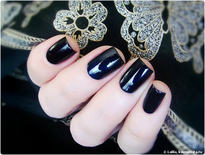 Yves Saint Laurent La Laque Couture 17 Bleu Cobalt