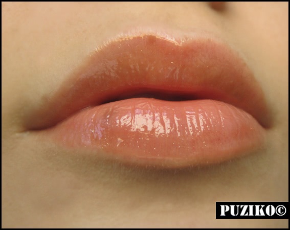 Знакомство с маркой. Catrice Carnival of Colours Ultimate Colour Lipgloss