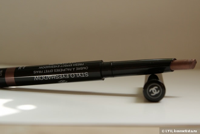 Карандаш-тени для век Chanel Stylo Eyeshadow Fresh Effect Eyeshadow #147