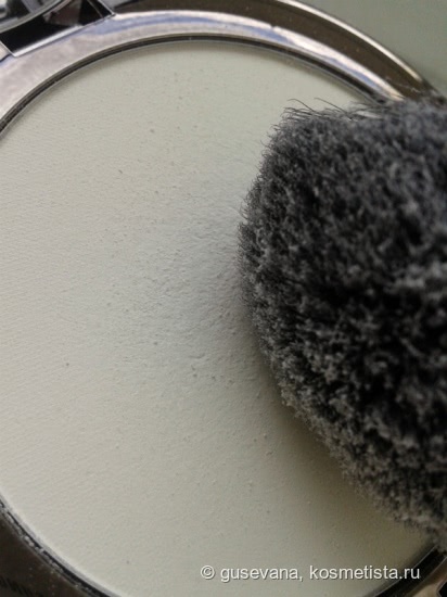 Пудра компактная матирующая Transparent matte powder от Limoni