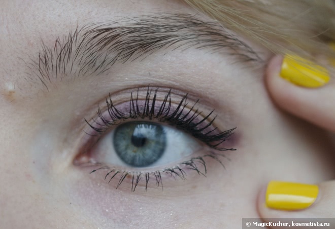 Missha The Style Viewer 270 Dolly Eye Color Mascara в оттенке Miss Jade