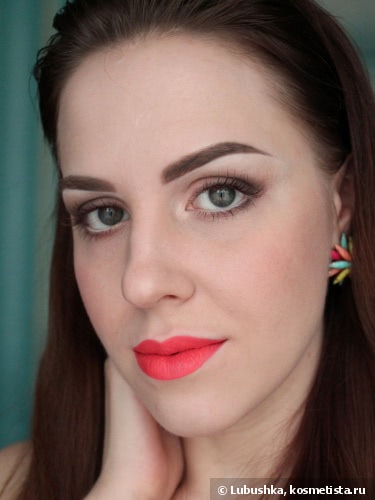 Sleek True colour lipstick - 773 Candy cane, 774 Peaches & cream, 775 Liqueur, 782 Papaya punch