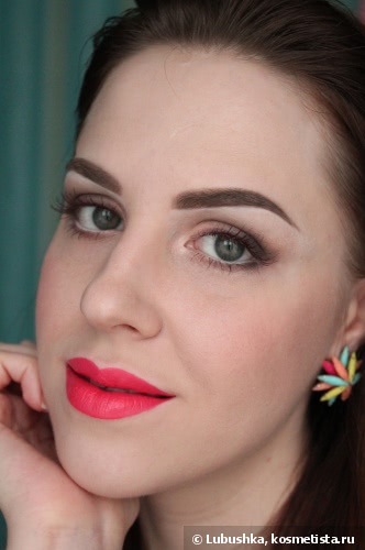 Sleek True colour lipstick - 773 Candy cane, 774 Peaches & cream, 775 Liqueur, 782 Papaya punch