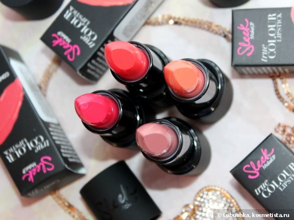 Sleek True colour lipstick - 773 Candy cane, 774 Peaches & cream, 775 Liqueur, 782 Papaya punch