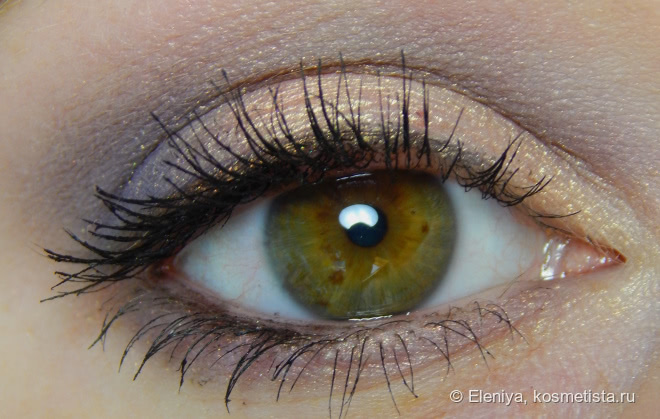 Тени Fyrinnae Loose Eye Shadow Dualcolors в оттенках Mephisto и Rapunzel Had Extensions