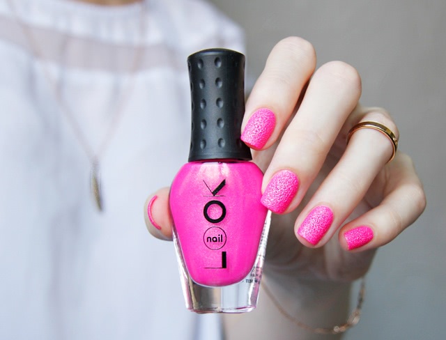 Nail Look-Think Pink, Miami Beach