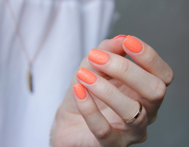 Nail Look-Think Pink, Miami Beach