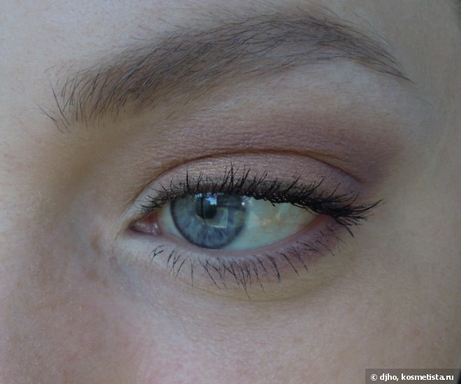 Shiseido Luminizing Satin Eye Color Trio #rd299 Beach Grass; #RD 711 Pink Sands